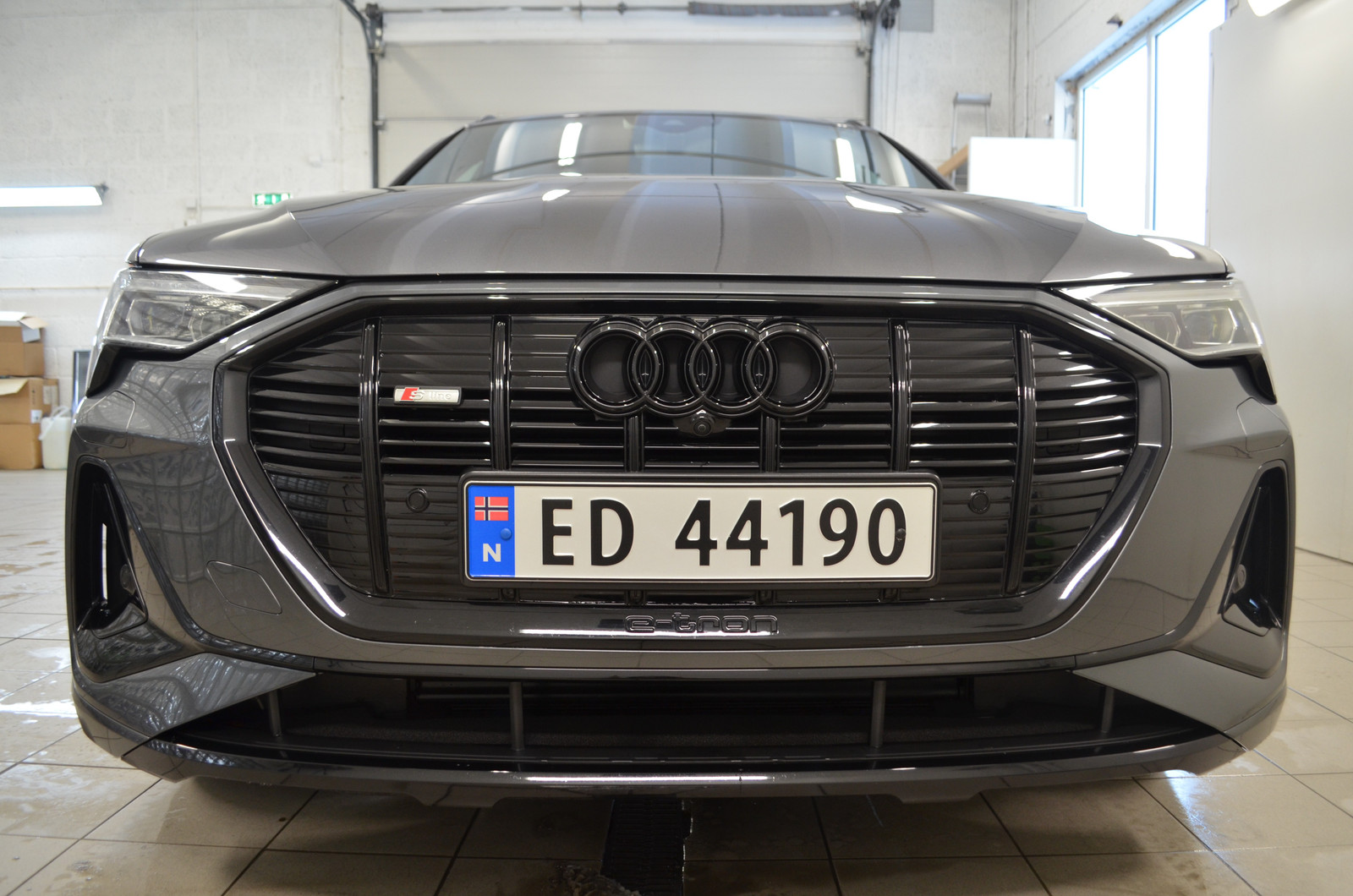 Audi e-tron