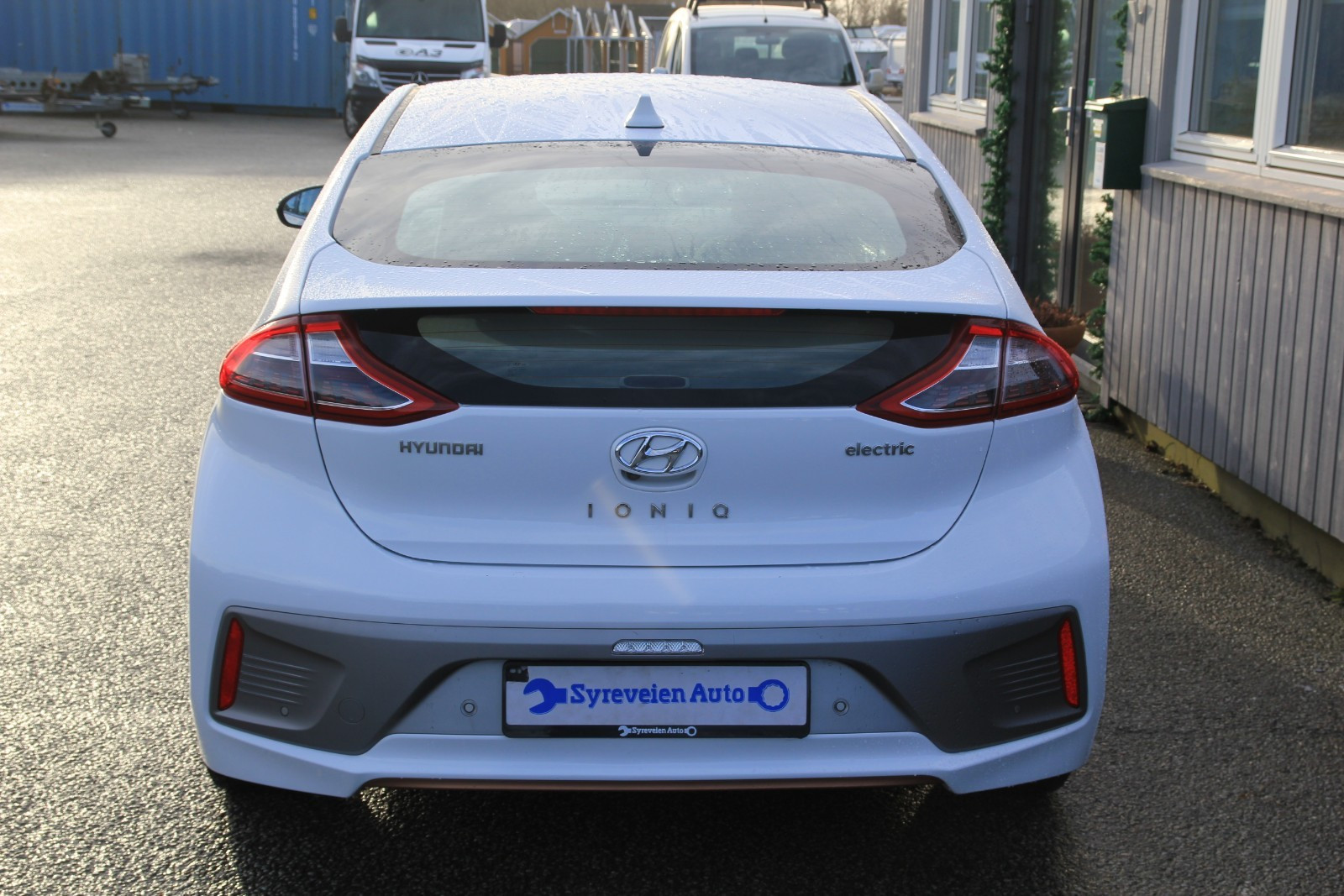 Hyundai IONIQ