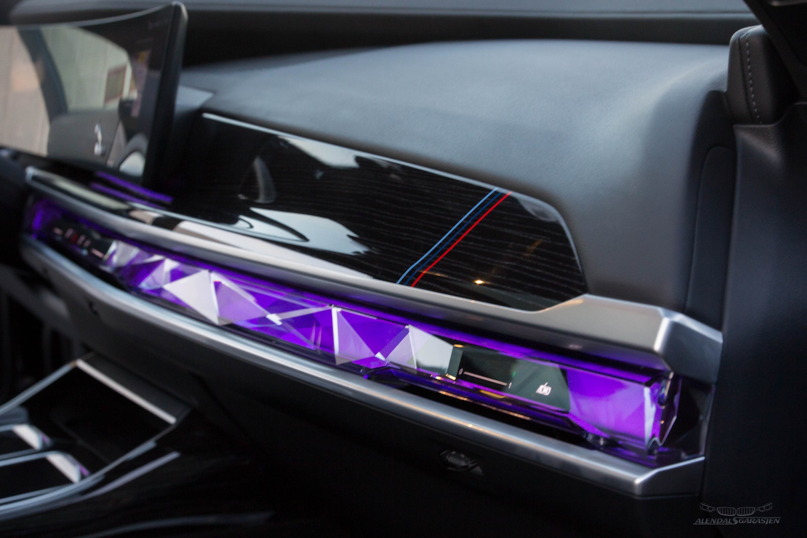 BMW i7