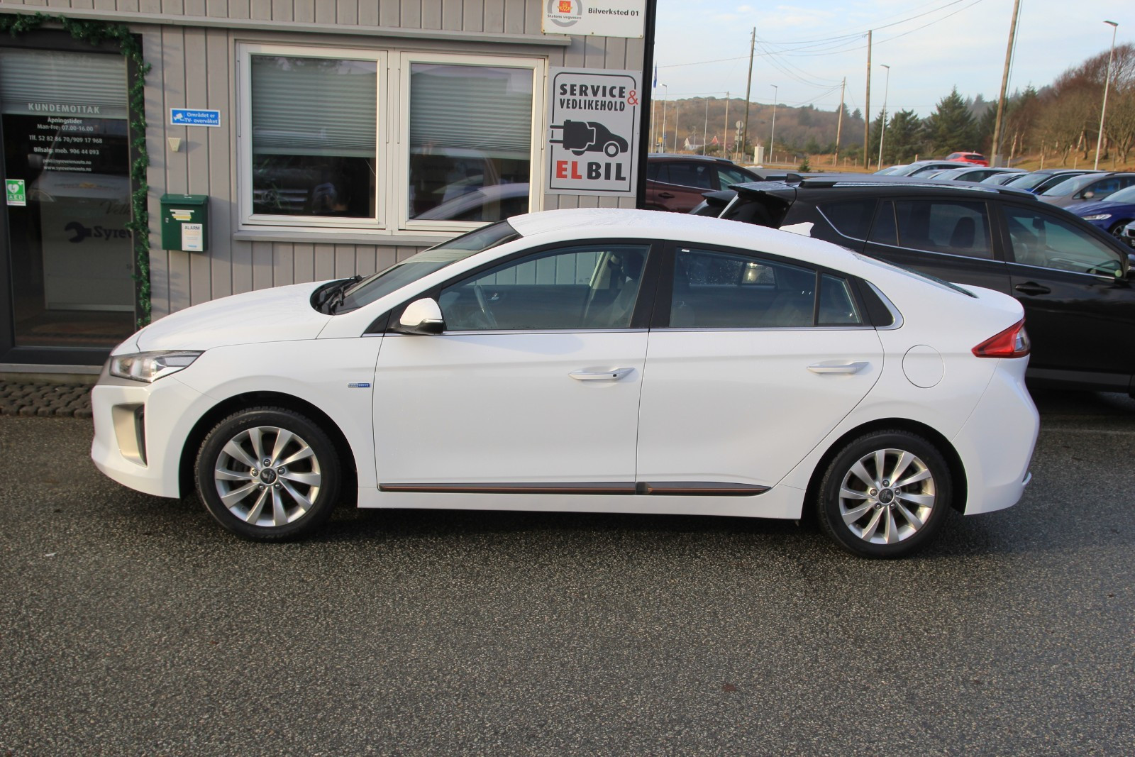 Hyundai IONIQ