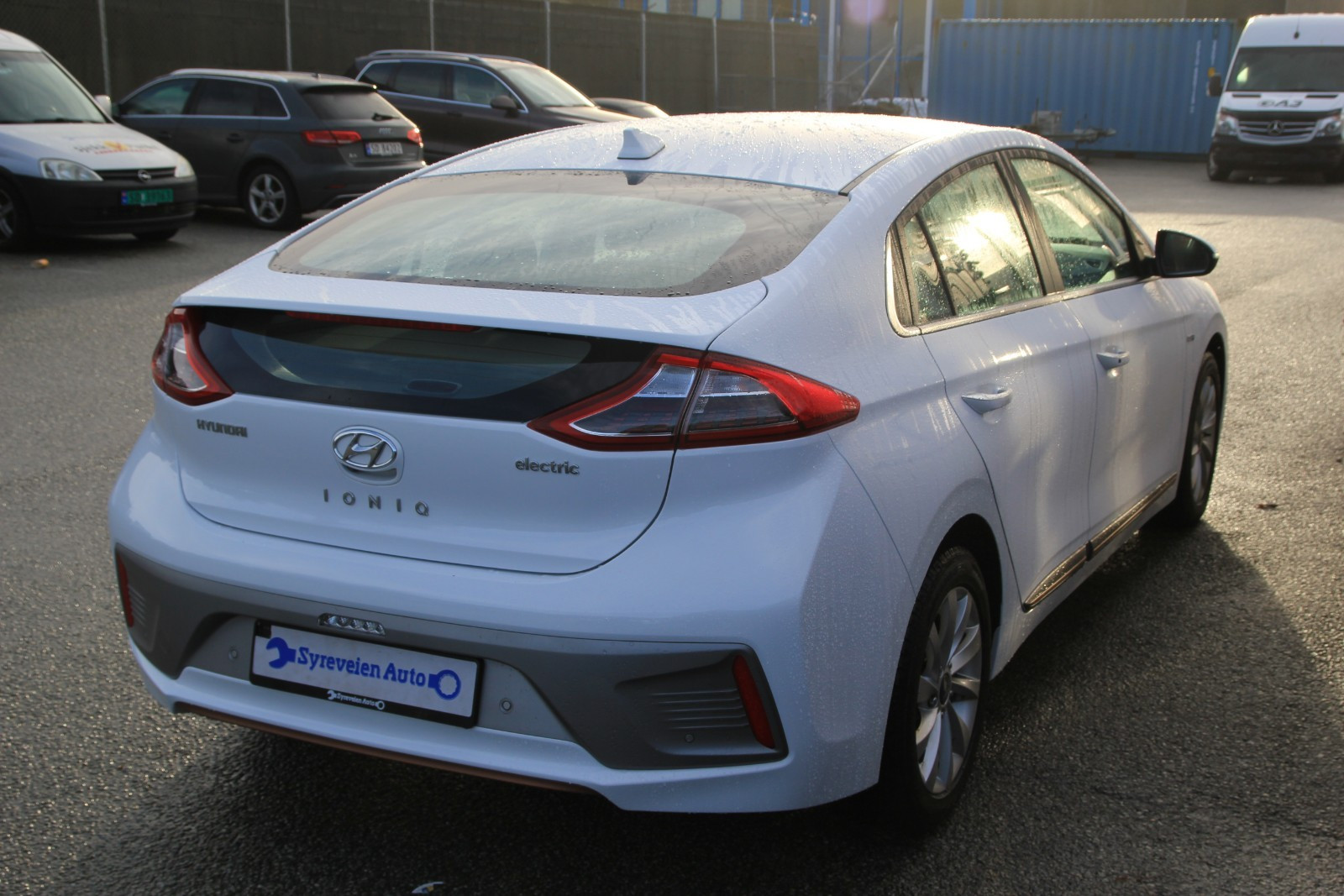 Hyundai IONIQ