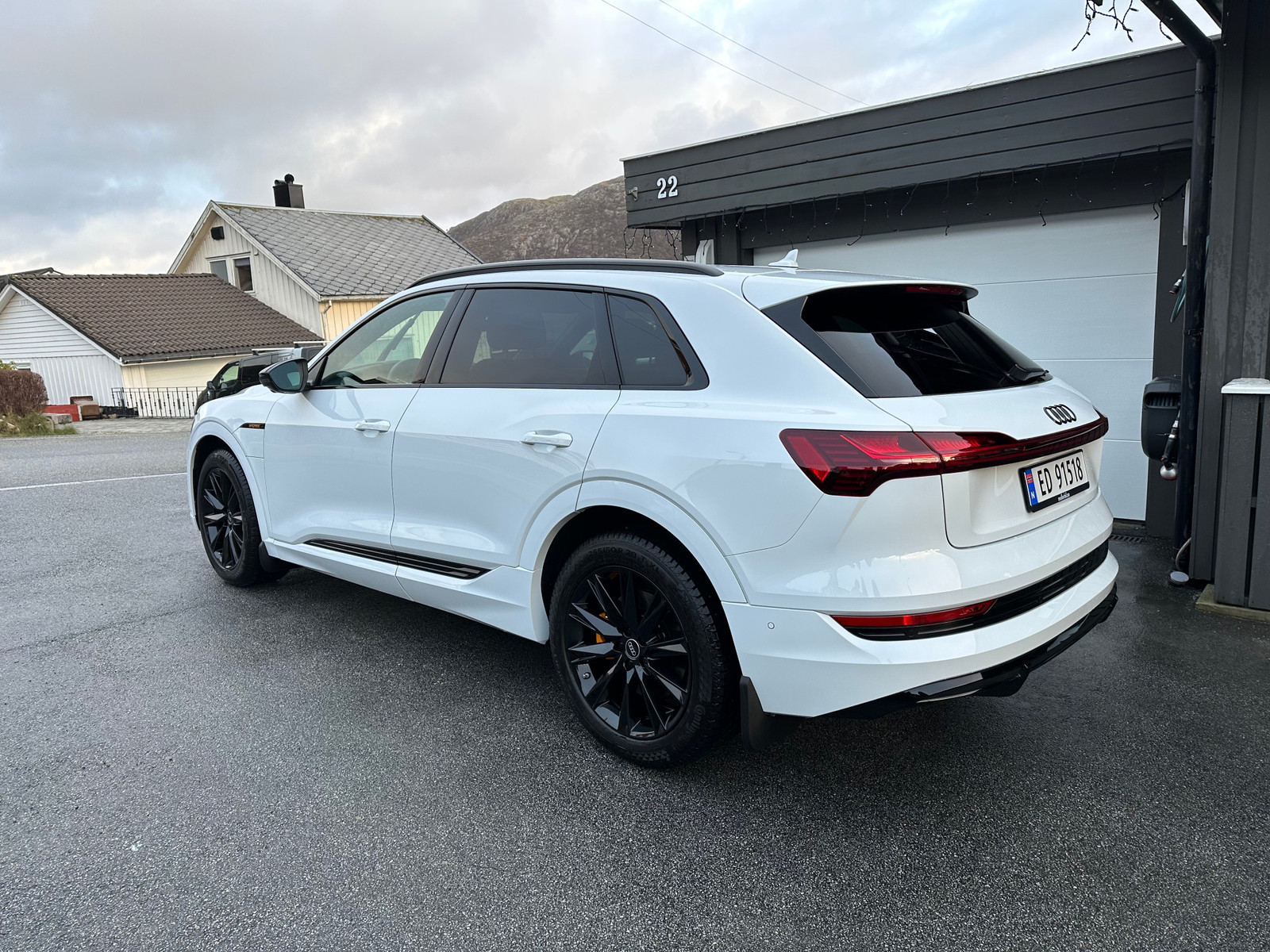Audi e-tron
