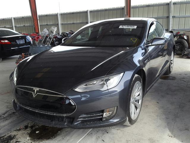 Tesla Model S 2016