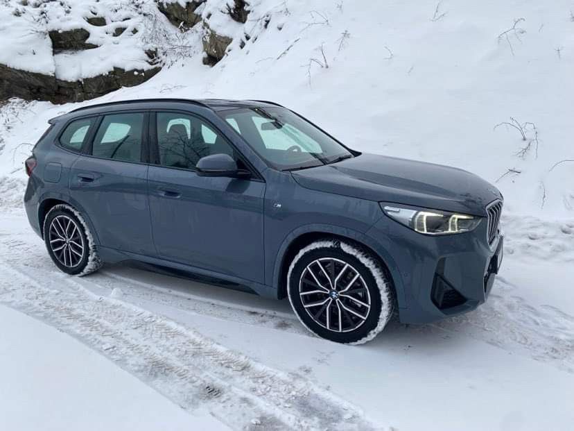 BMW iX1