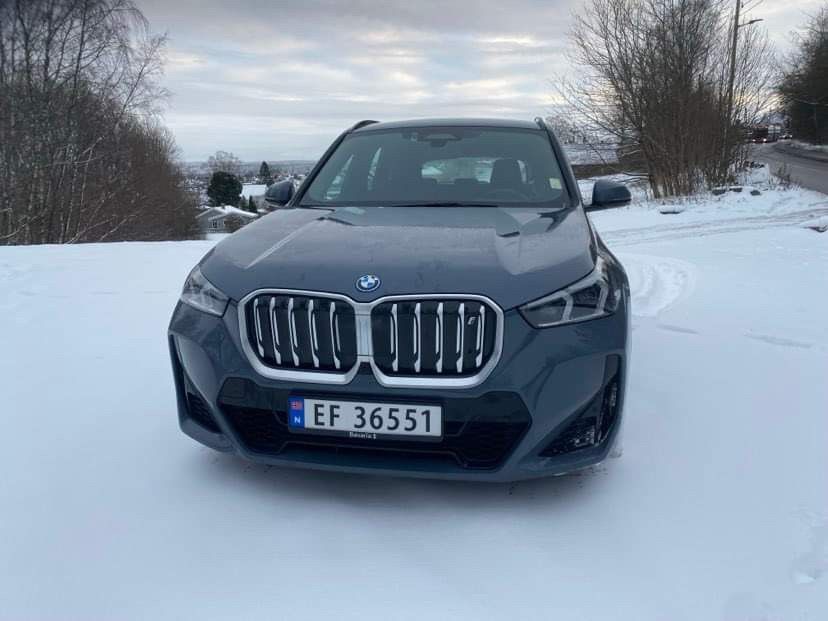 BMW iX1