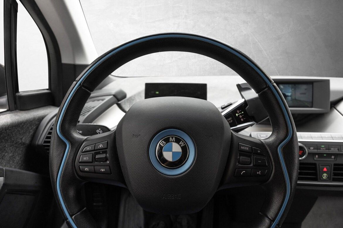 BMW i3