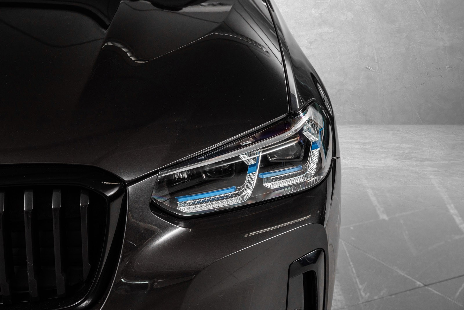 BMW iX3