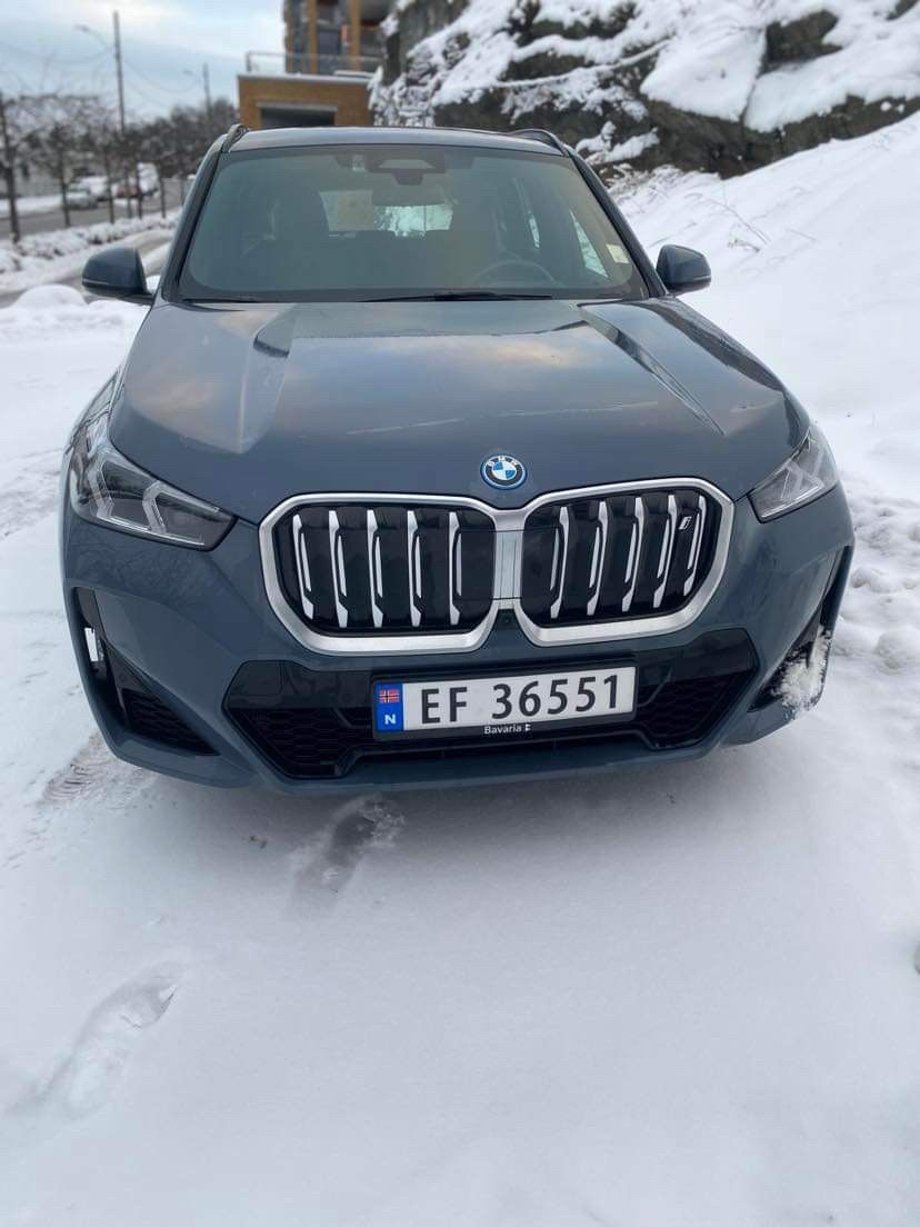 BMW iX1