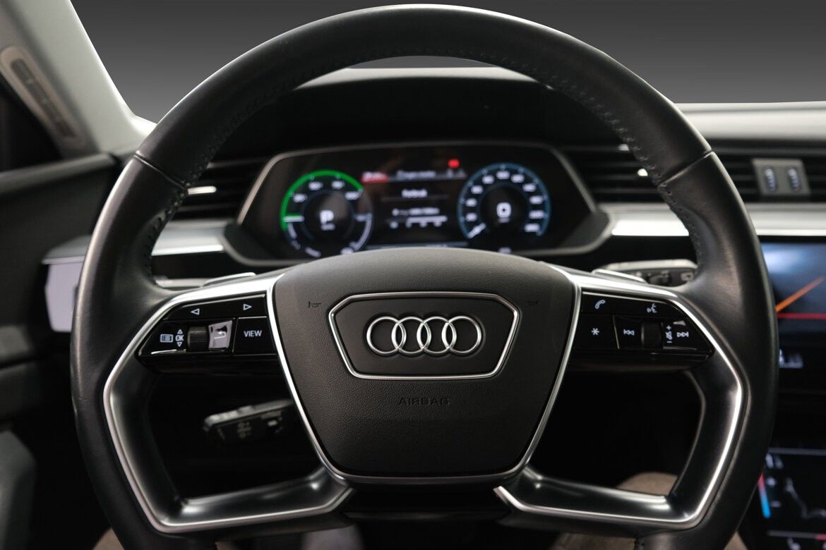 Audi e-tron