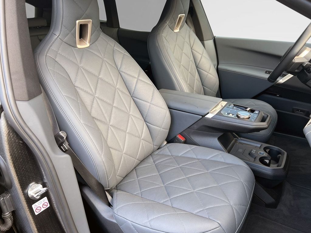BMW iX xDrive 40