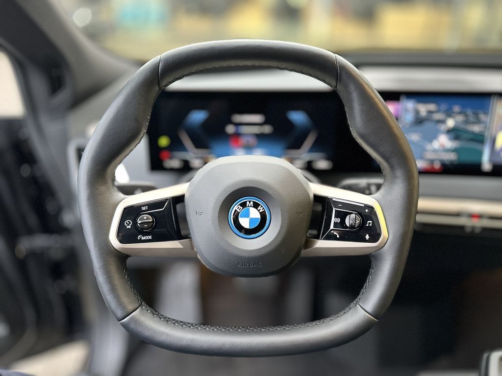 BMW iX xDrive 40