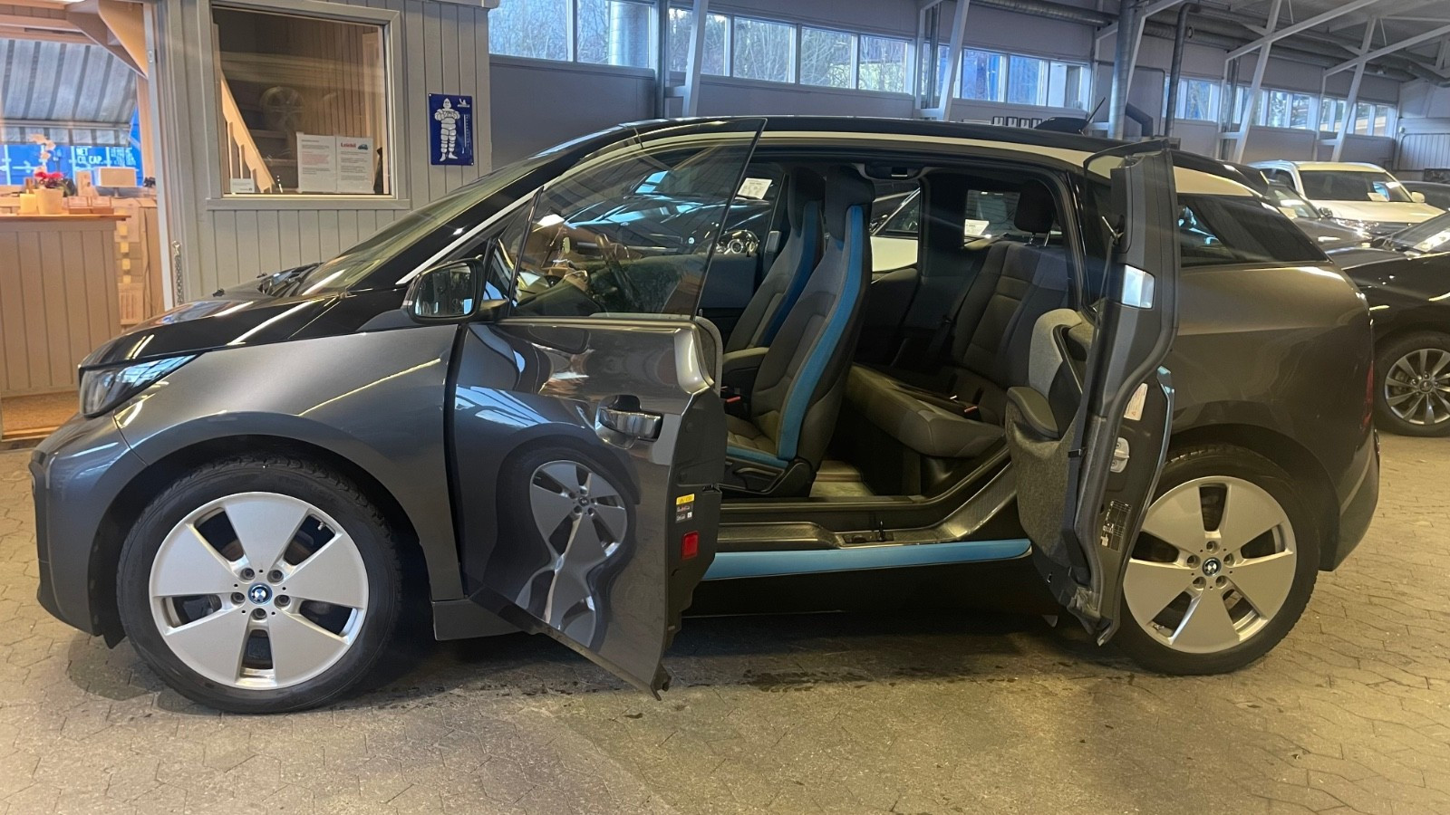 BMW i3