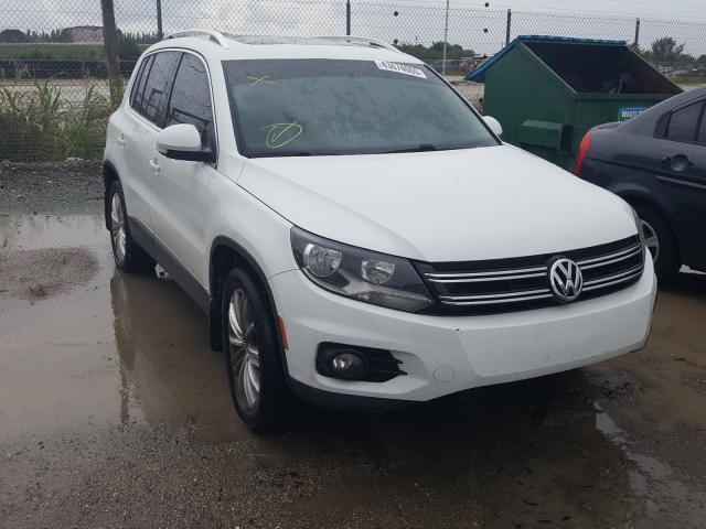 Volkswagen Tiguan S 2015