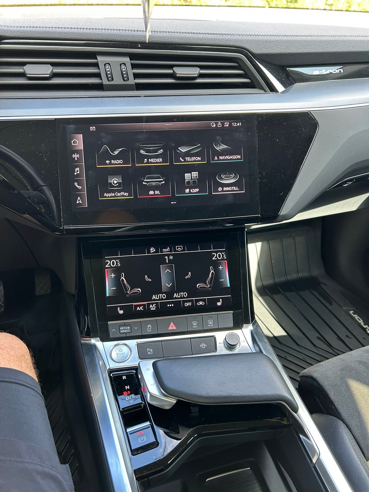Audi e-tron