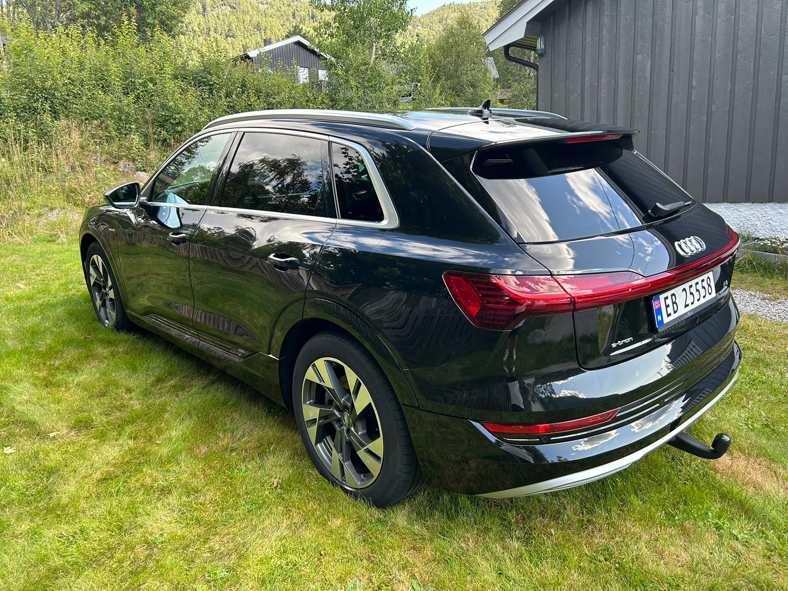 Audi e-tron