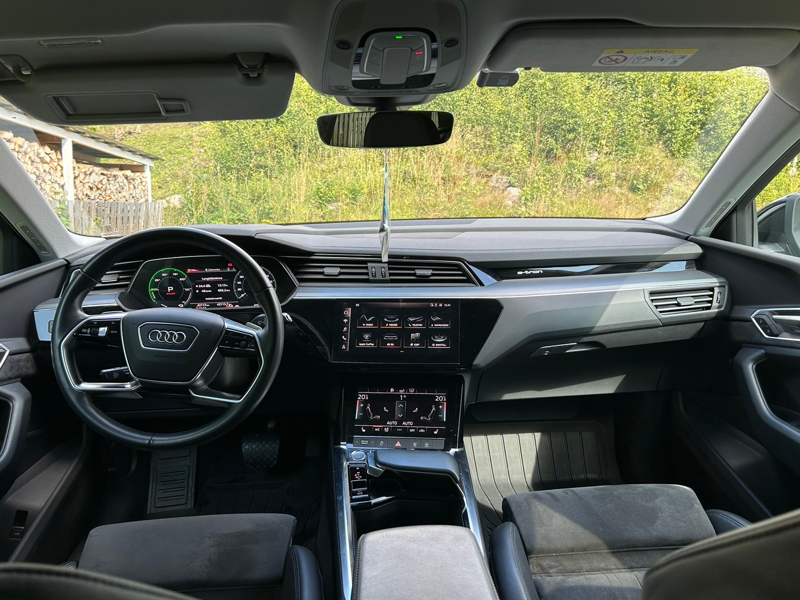 Audi e-tron