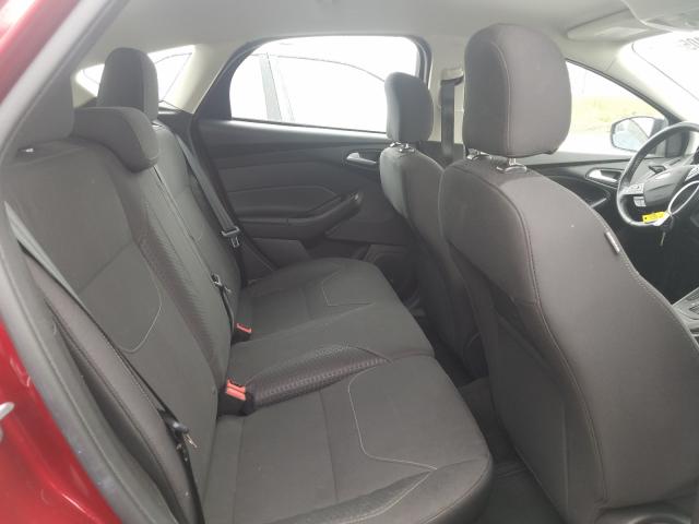 Ford Focus SE 2015