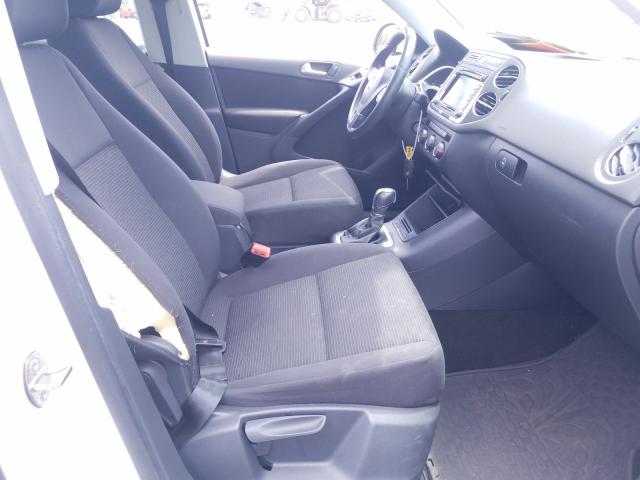 Volkswagen Tiguan S 2015