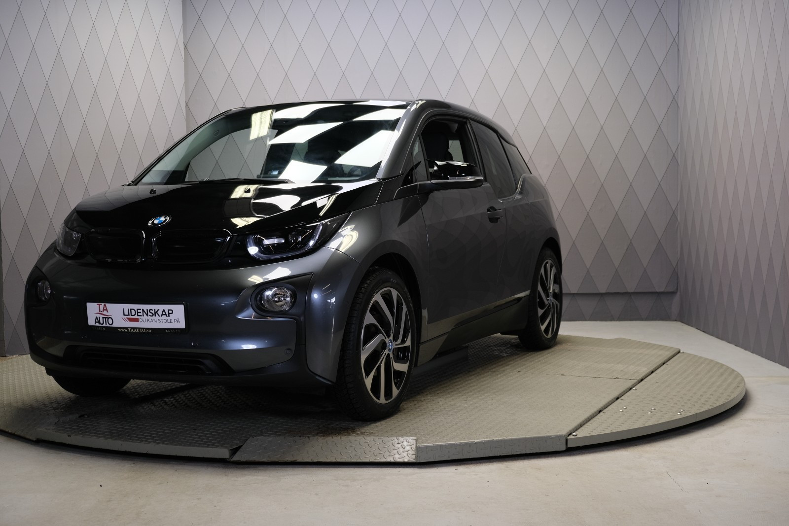 BMW i3