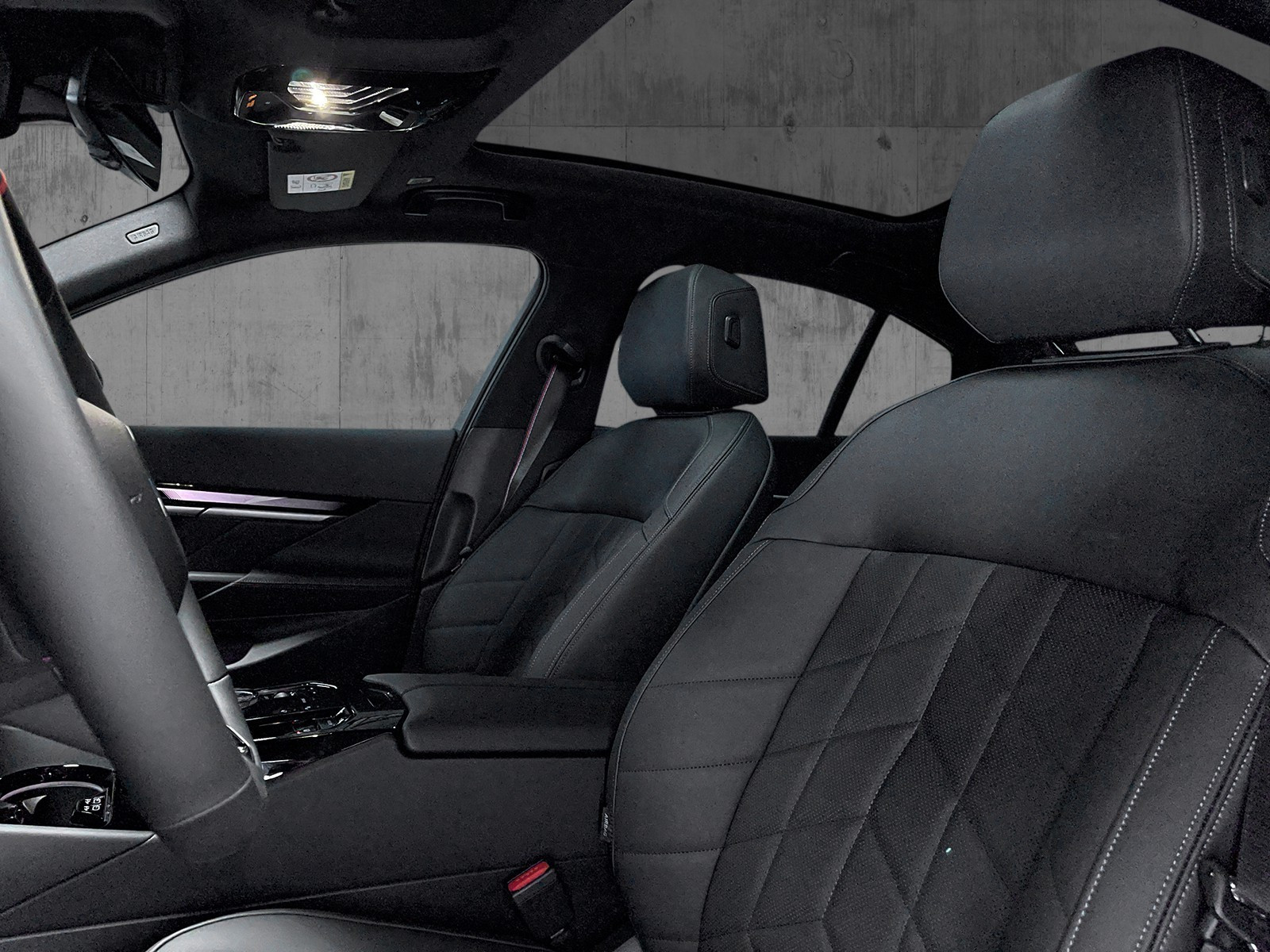 BMW i5 M60