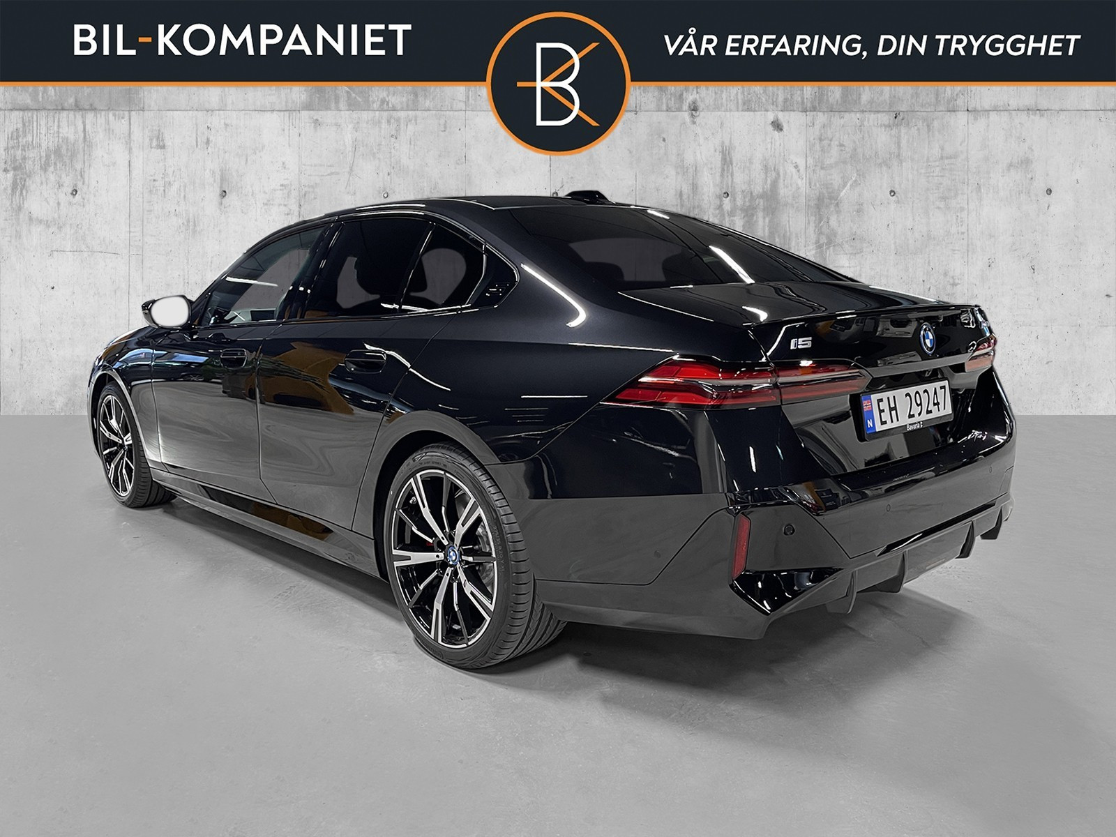 BMW i5 M60