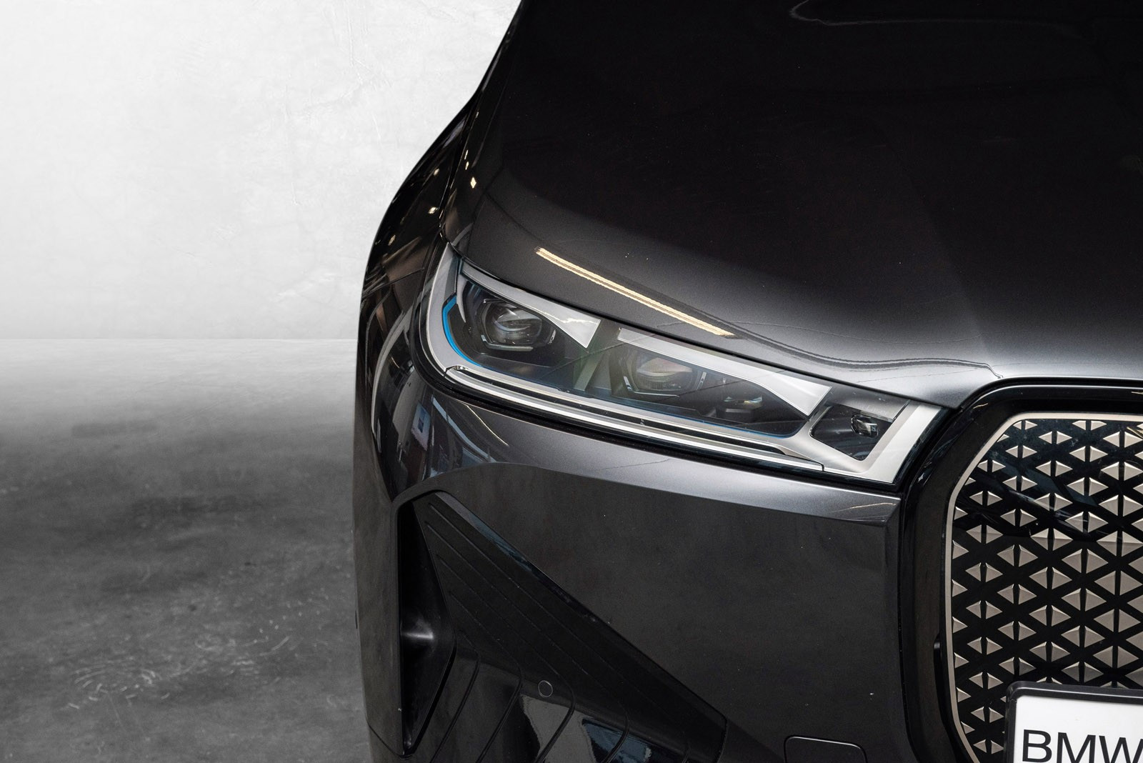 BMW iX xDrive 40
