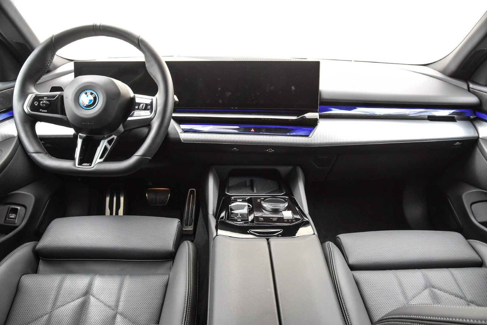 BMW i5