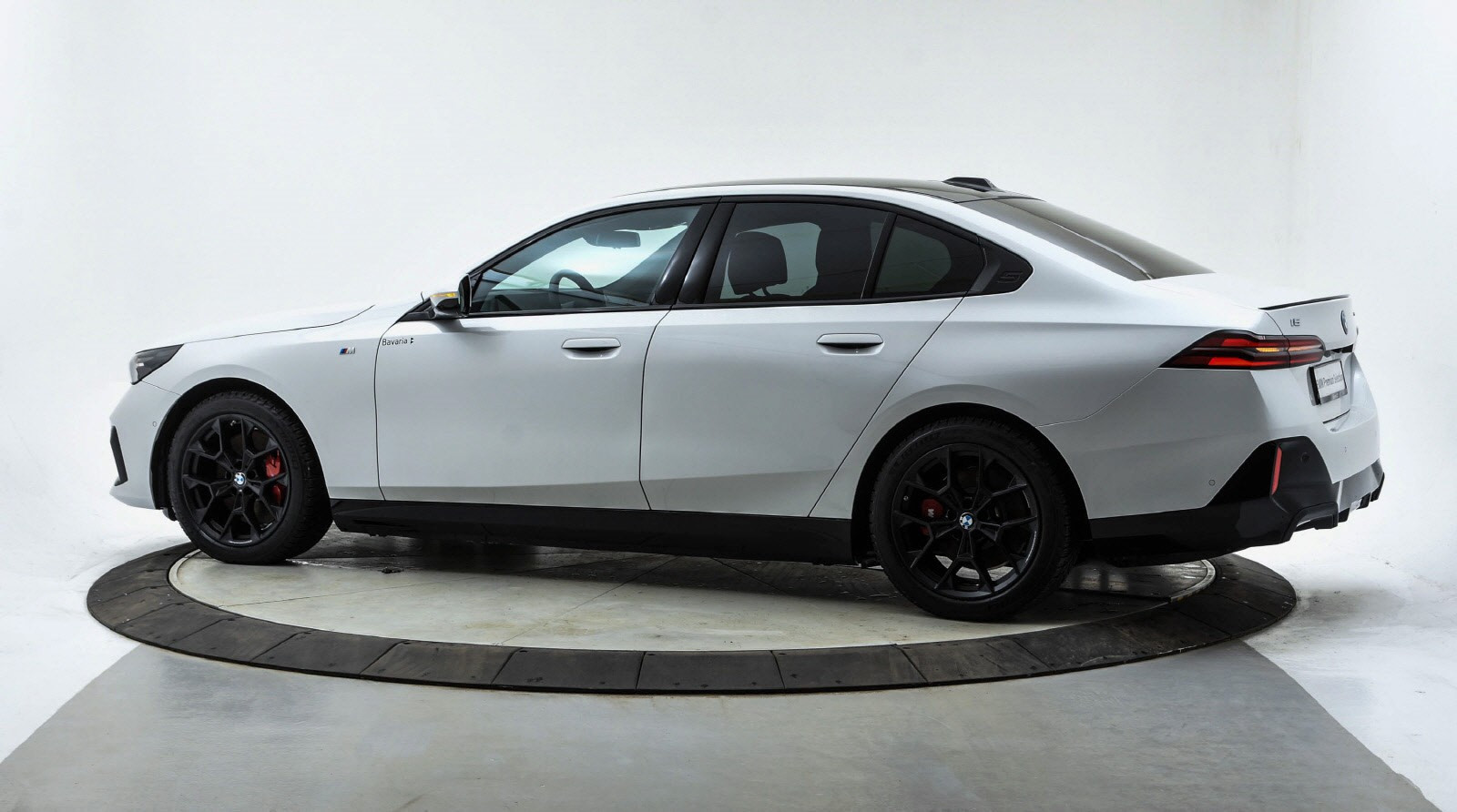 BMW i5