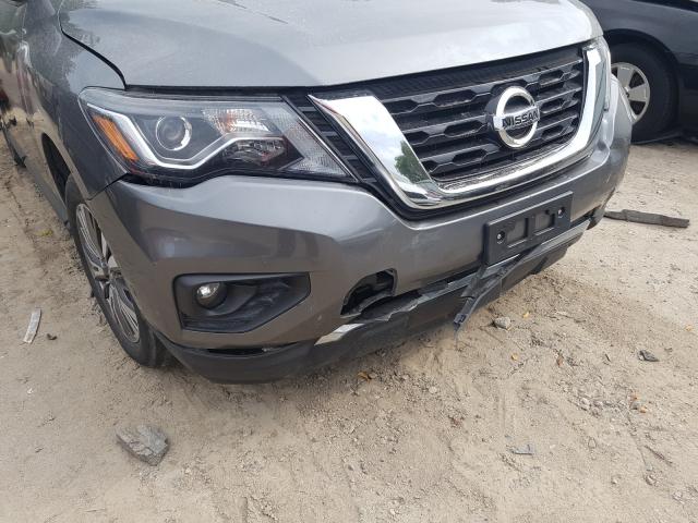 Nissan Pathfinder 2018