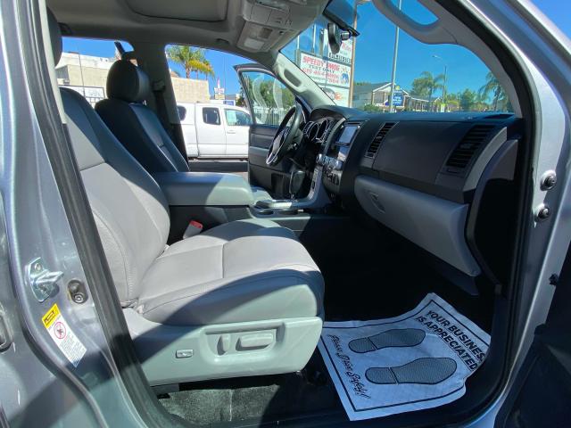 Toyota Sequoia SR 2017