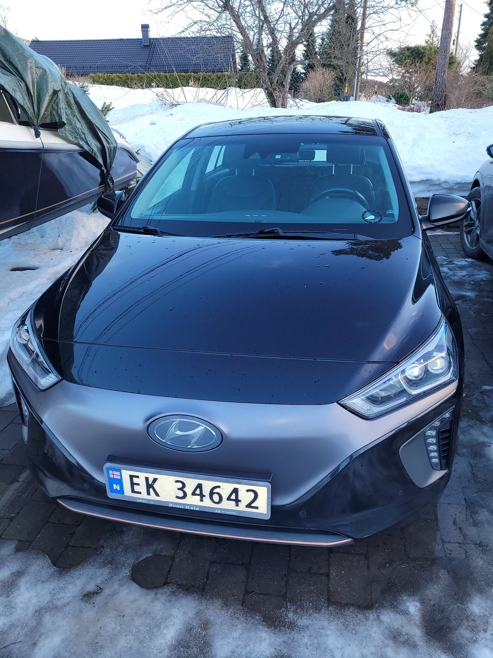 Hyundai IONIQ