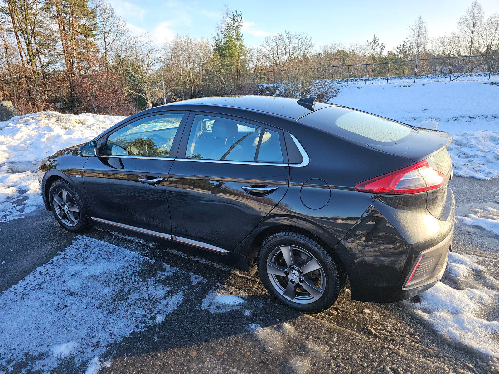 Hyundai IONIQ
