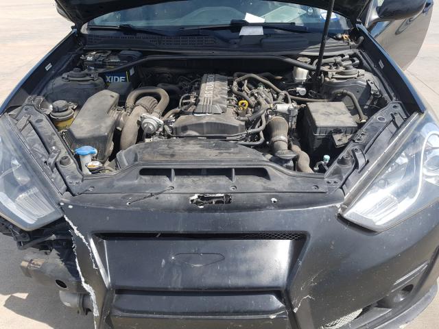 Hyundai Genesis CO 2013