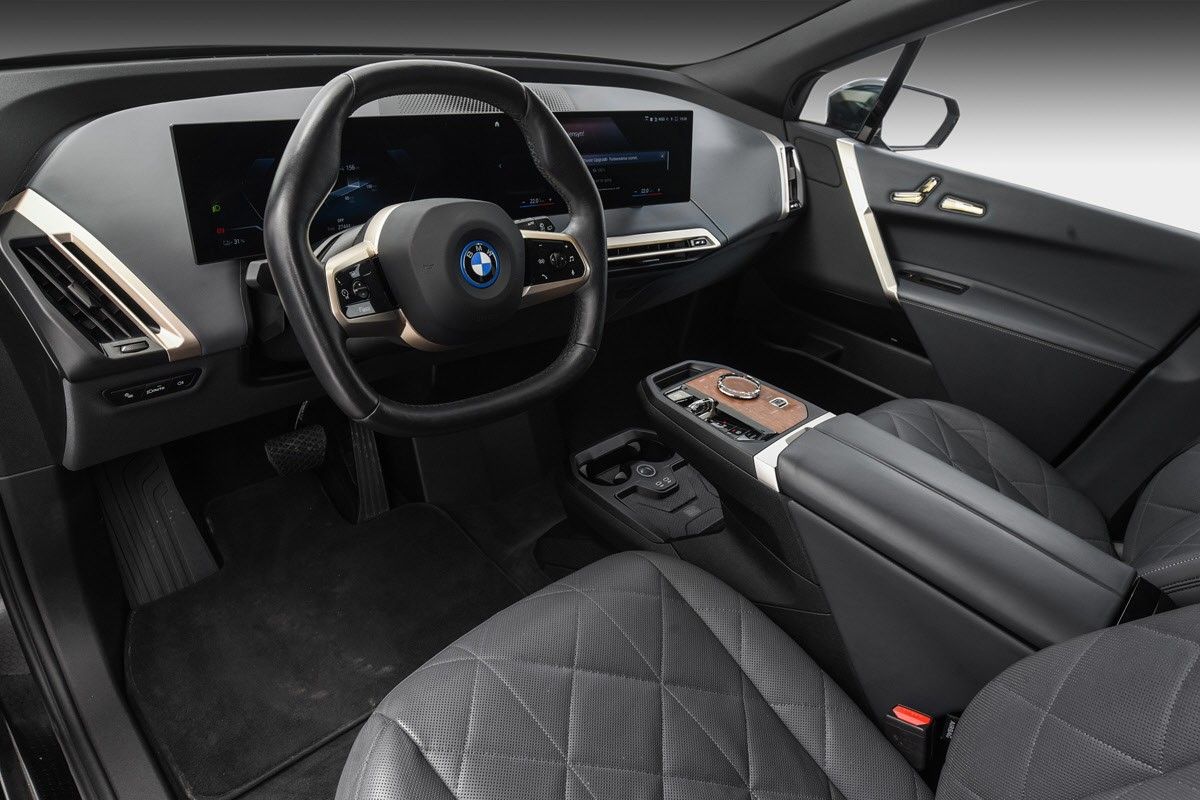 BMW iX xDrive 50