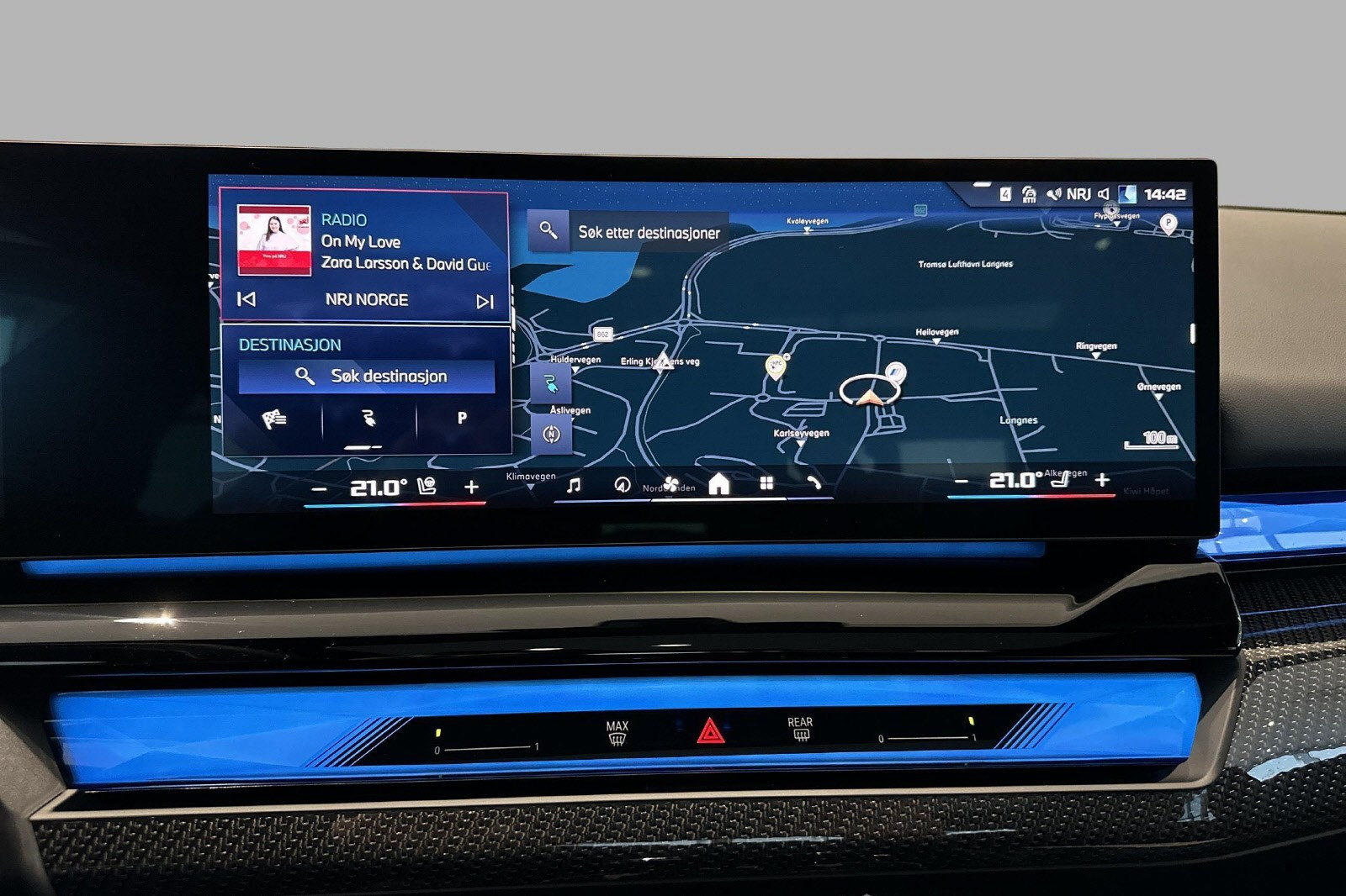 BMW i5 M60