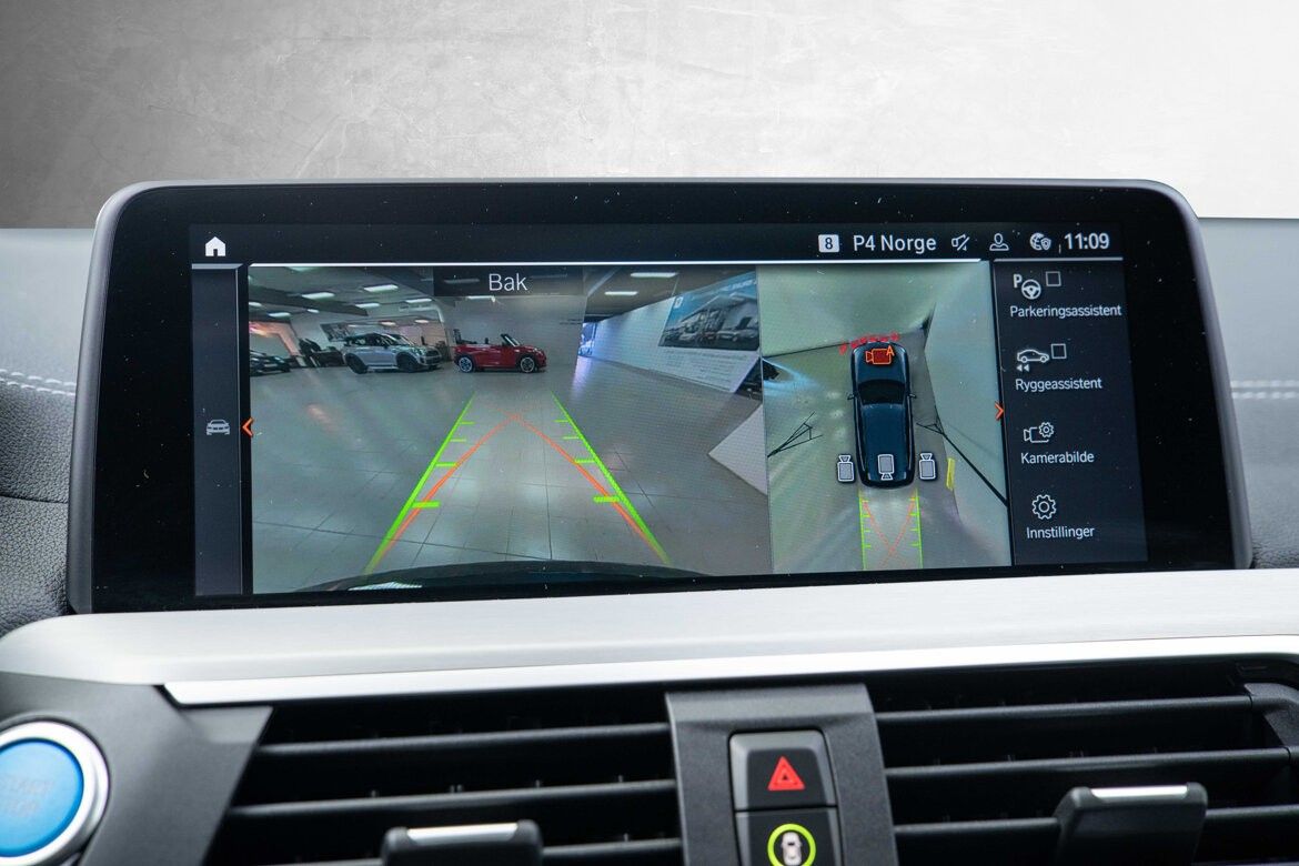 BMW iX3