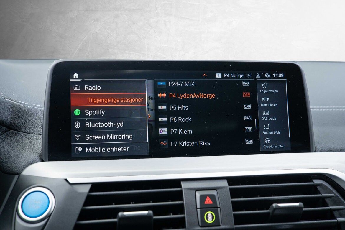 BMW iX3