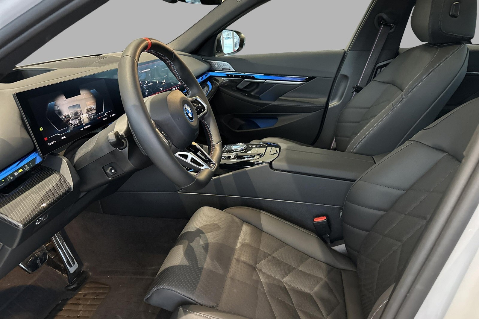 BMW i5 M60
