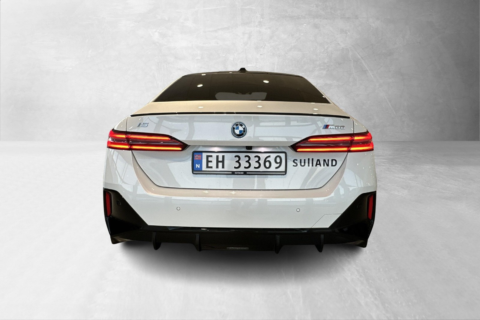 BMW i5 M60