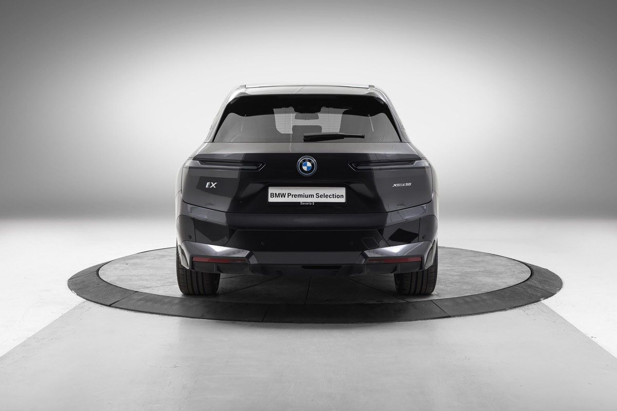 BMW iX xDrive 50