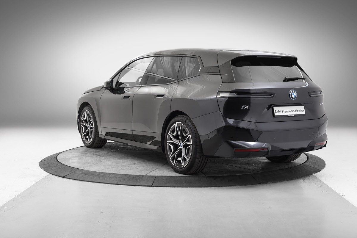 BMW iX xDrive 50