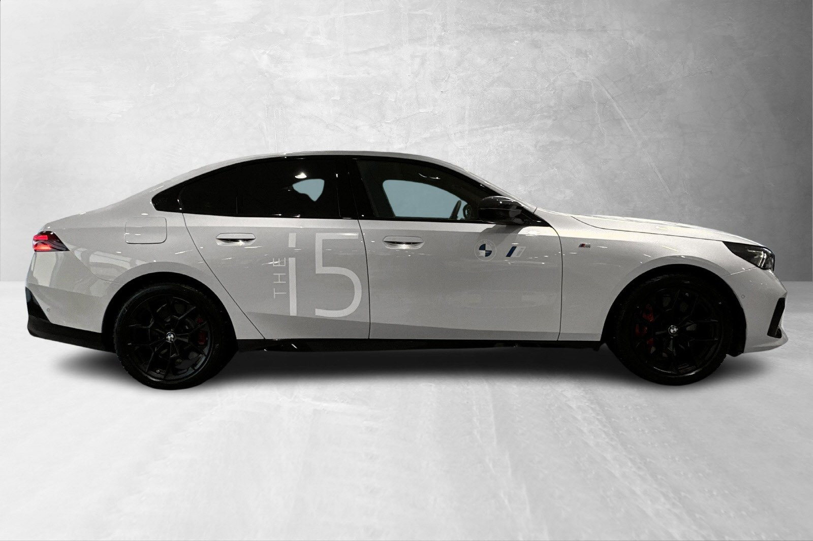 BMW i5 M60