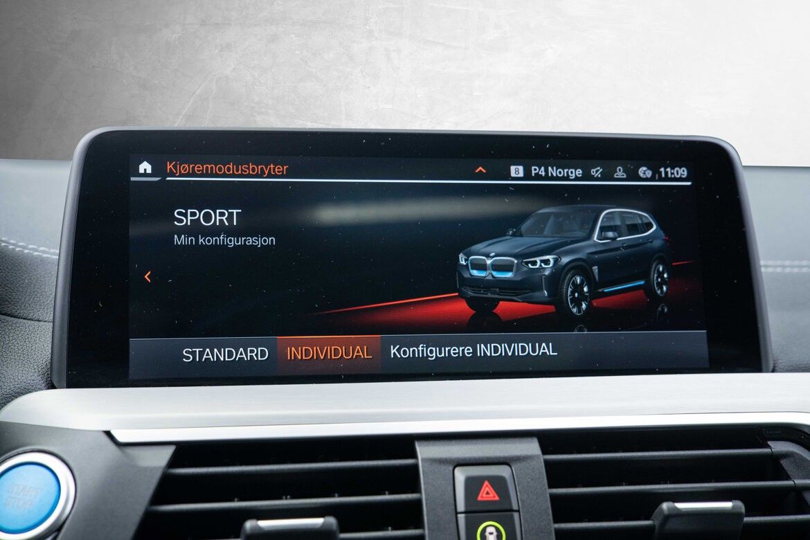 BMW iX3