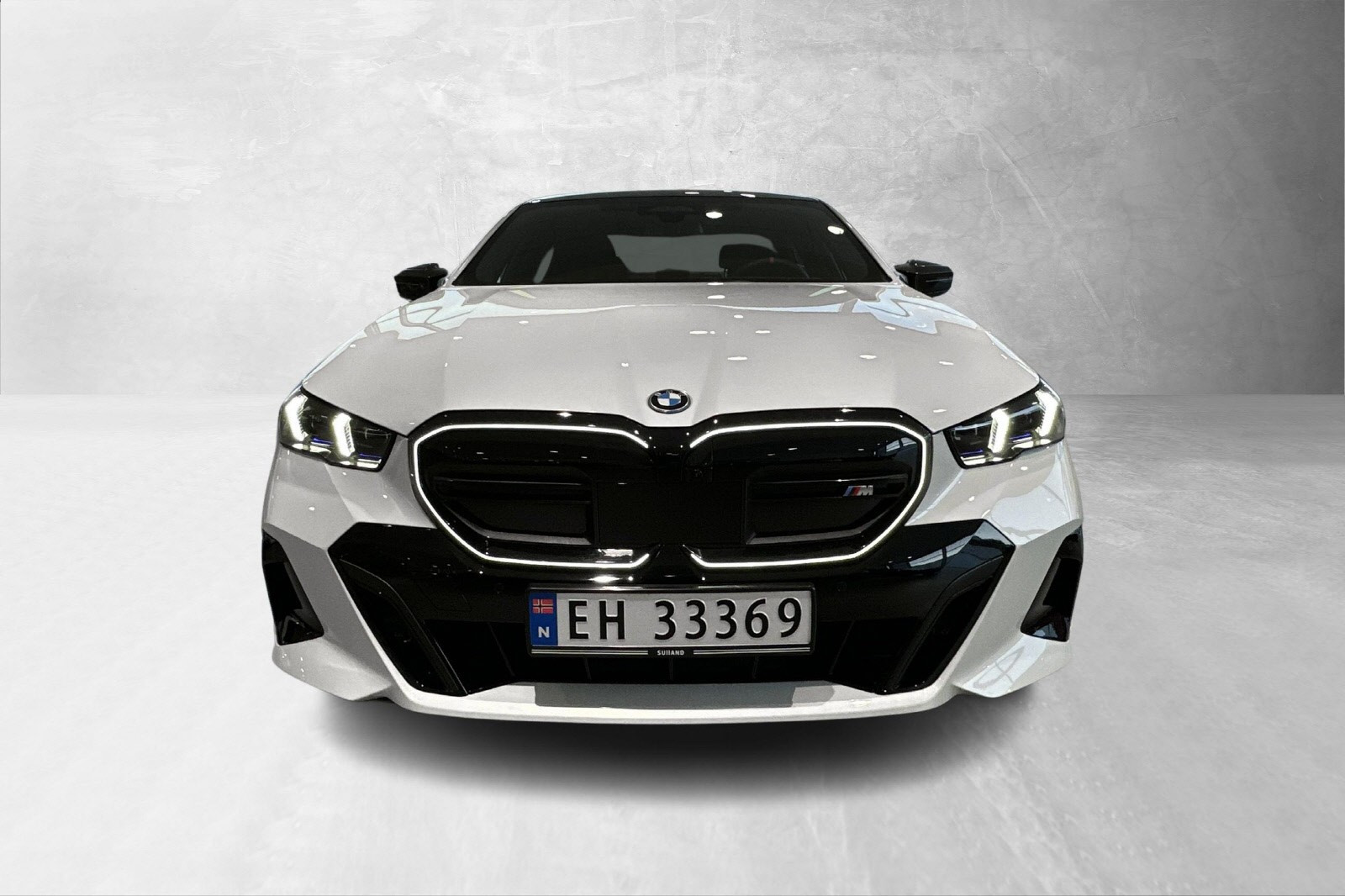 BMW i5 M60