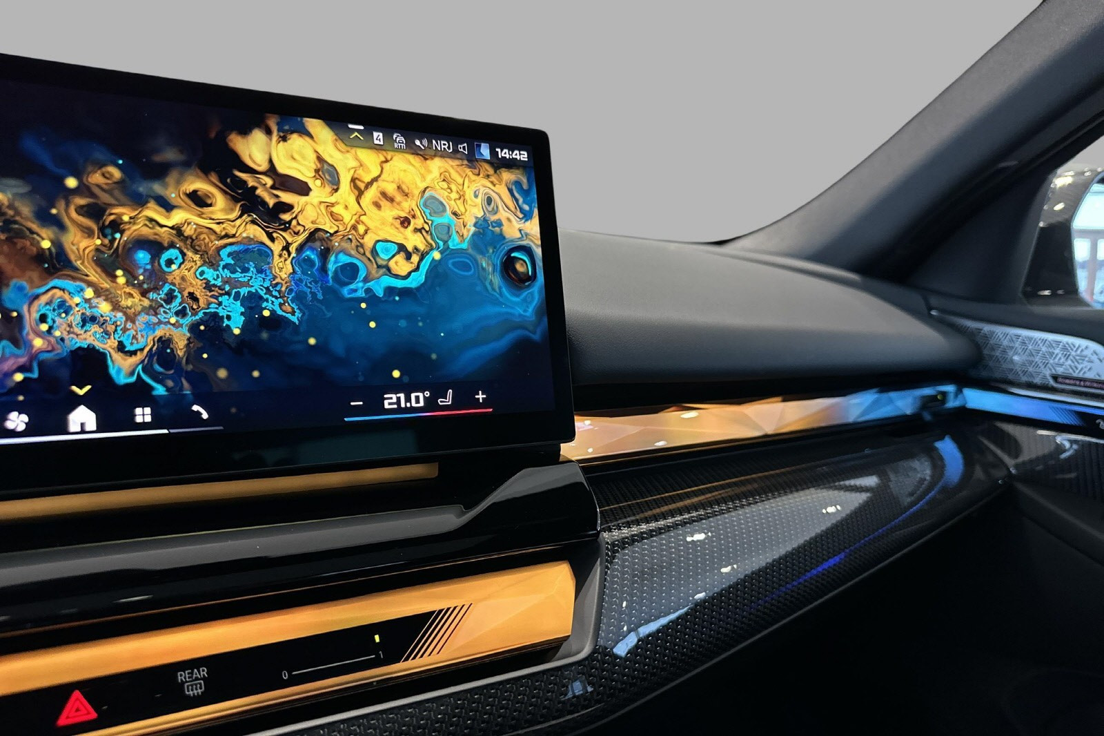 BMW i5 M60