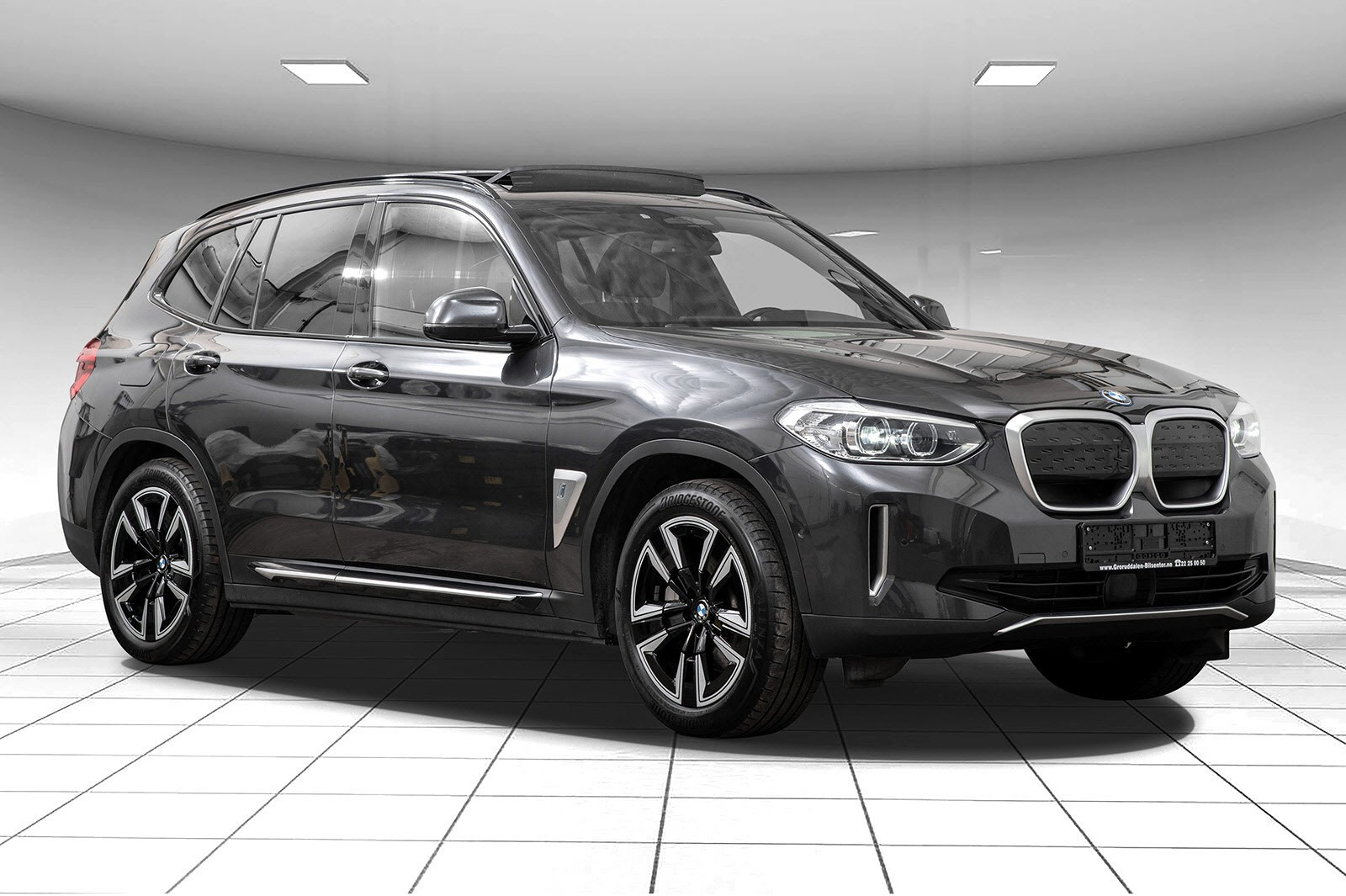 BMW iX3