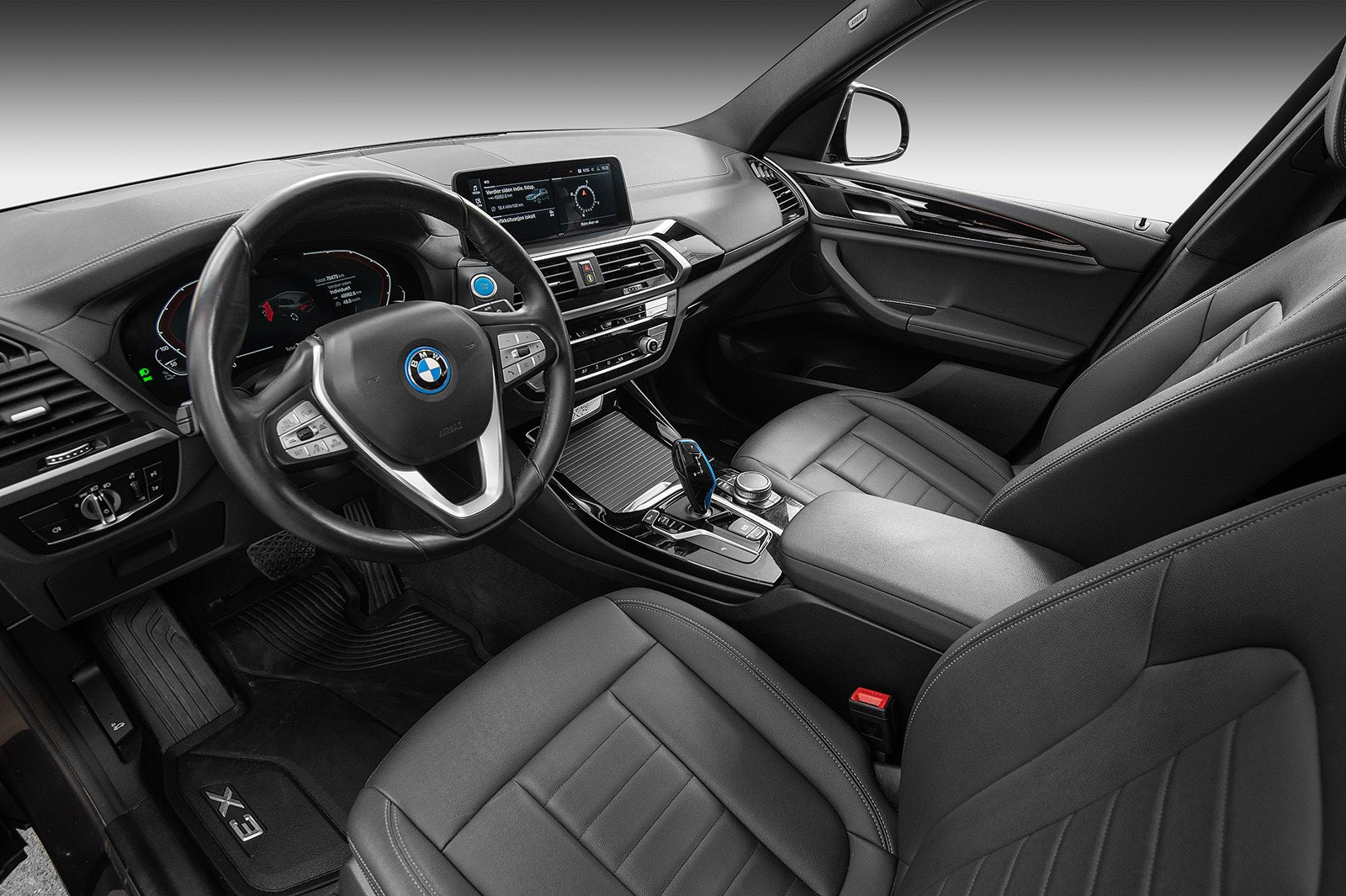BMW iX3