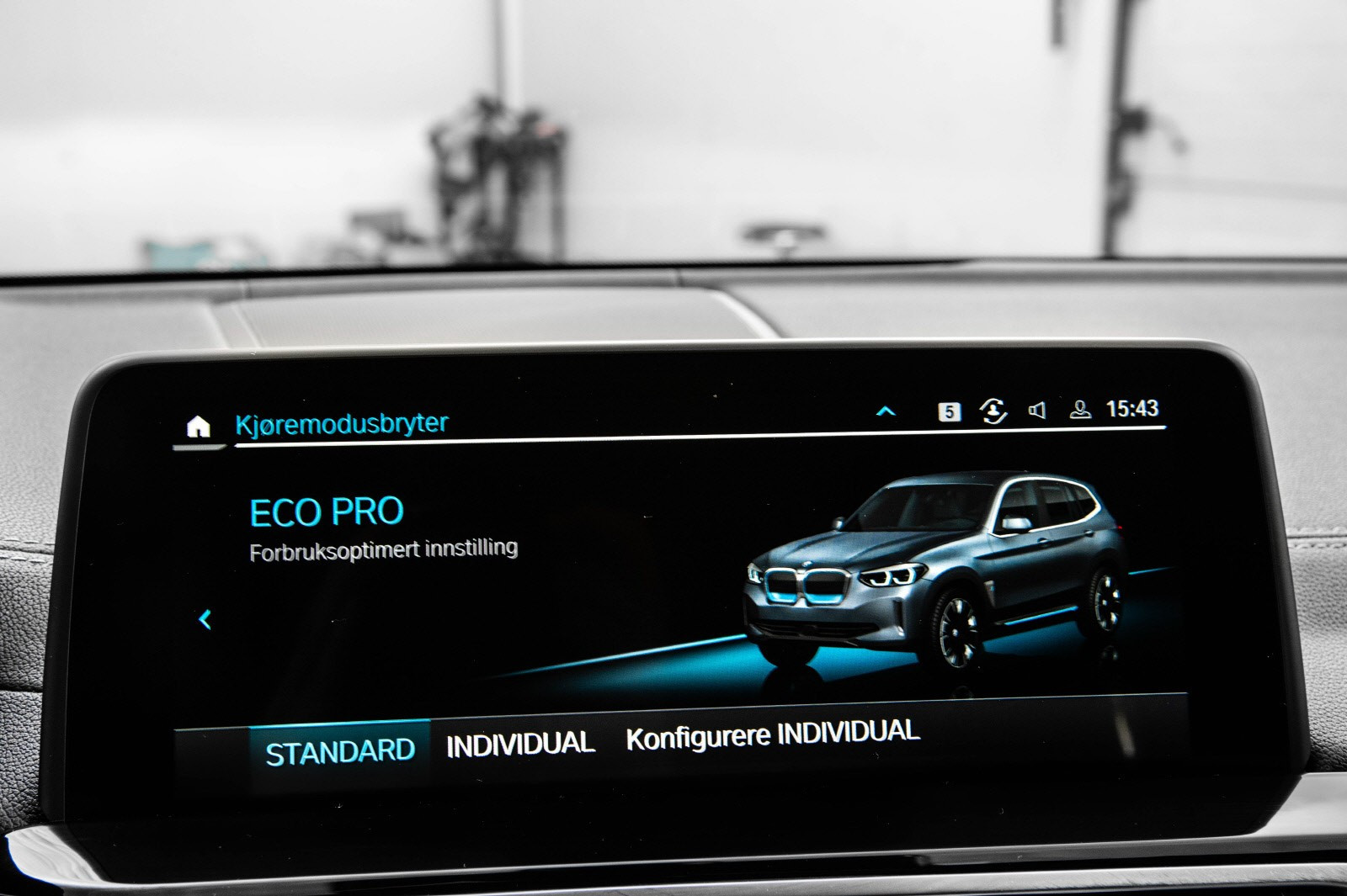 BMW iX3