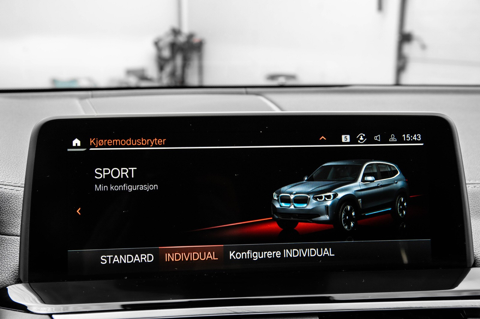 BMW iX3