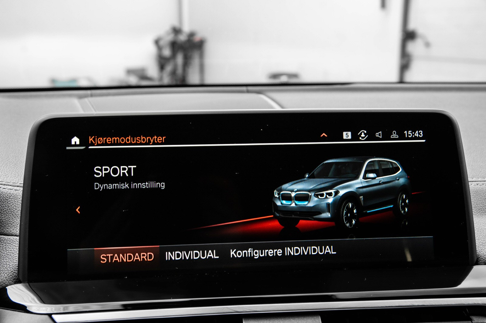 BMW iX3